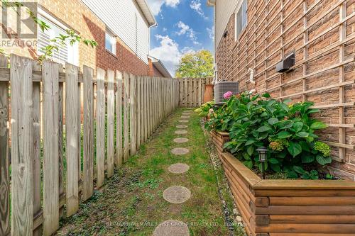 24 Habitant Crescent, Whitby, ON -  With Exterior