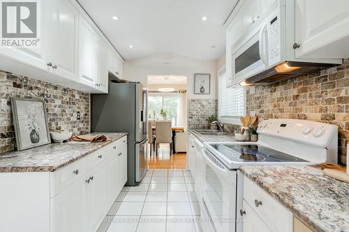 24 Habitant Crescent, Whitby, ON - Indoor Photo Showing Kitchen