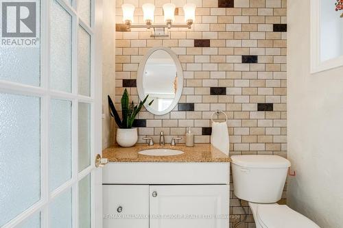 24 Habitant Crescent, Whitby, ON - Indoor Photo Showing Bathroom