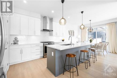 608 Bridgeport Avenue, Ottawa, ON - Indoor Photo Showing Kitchen With Upgraded Kitchen