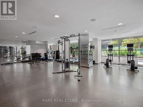 506 - 399 Adelaide Street W, Toronto, ON - Indoor Photo Showing Gym Room