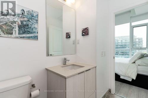 1014 - 120 Parliament Street, Toronto, ON - Indoor Photo Showing Bathroom