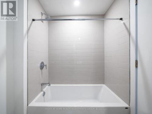 724 - 50 Power Street, Toronto, ON - Indoor Photo Showing Bathroom