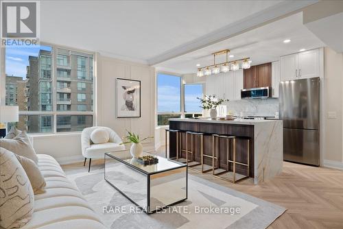 905 - 35 Finch Avenue E, Toronto, ON - Indoor Photo Showing Living Room