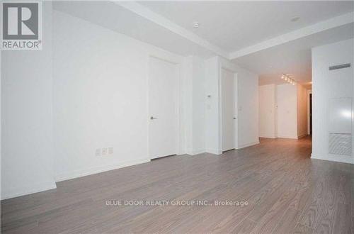 218 - 377 Madison Avenue, Toronto, ON - Indoor Photo Showing Other Room