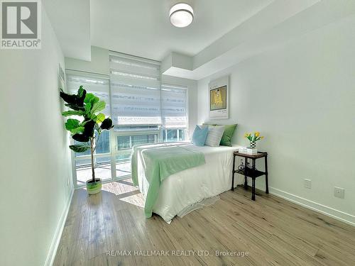 221 - 621 Sheppard Avenue E, Toronto, ON - Indoor Photo Showing Bedroom