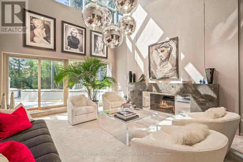 25 Misty Crescent, Toronto, ON - Indoor Photo Showing Living Room With Fireplace