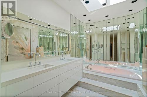 25 Misty Crescent, Toronto, ON - Indoor Photo Showing Bathroom