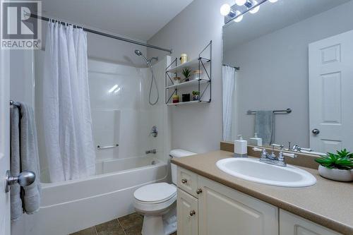 914 Craig Road Unit# 102, Kelowna, BC - Indoor Photo Showing Bathroom