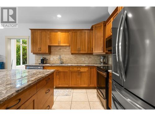 578 Arbor View Drive, Kelowna, BC - Indoor Photo Showing Kitchen