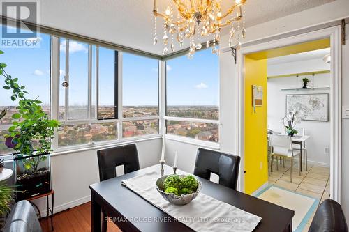 1202 - 100 County Court Boulevard, Brampton (Fletcher'S Creek South), ON - Indoor Photo Showing Dining Room