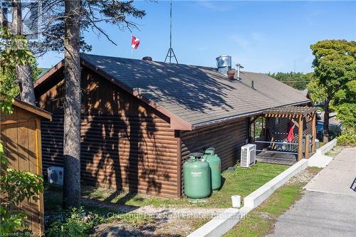 18 Bay Street S, Northern Bruce Peninsula, ON 