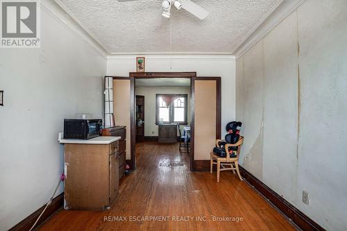 95 Rogers Road, Toronto, ON - Indoor Photo Showing Other Room