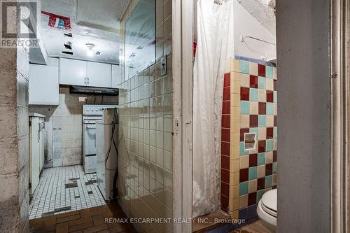 95 Rogers Road, Toronto, ON - Indoor Photo Showing Bathroom