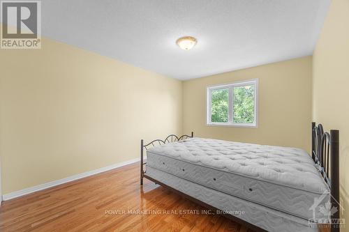 5 Tierney Drive, Ottawa, ON - Indoor Photo Showing Bedroom