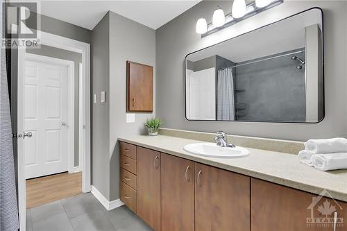 385 Paseo Private Unit#1, Ottawa, ON - Indoor Photo Showing Bathroom