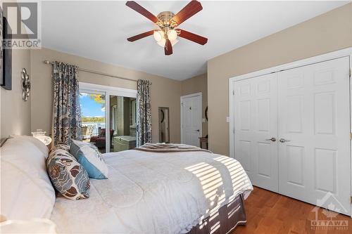 1096 Snye Road, White Lake, ON - Indoor Photo Showing Bedroom