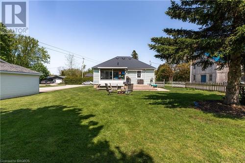 24 Mill Street, Tiverton, ON - Outdoor