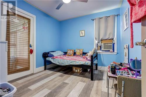 24 Mill Street, Tiverton, ON - Indoor Photo Showing Bedroom