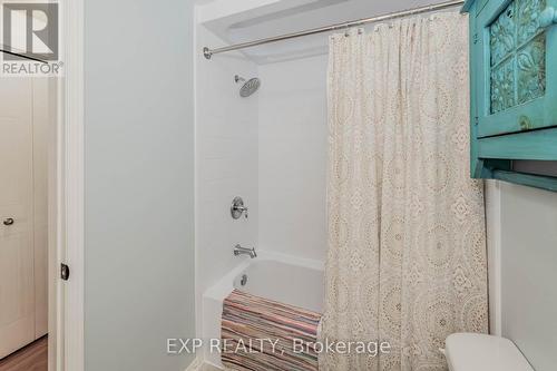 31 - 129 Victoria Road N, Guelph, ON - Indoor Photo Showing Bathroom