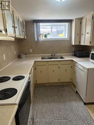 Bsmt - 124 Jane Street, Shelburne, ON - Indoor Photo Showing Kitchen With Double Sink