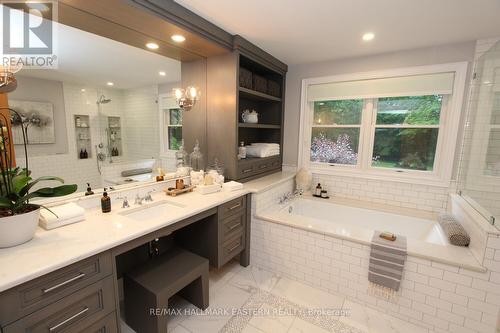 429 Round Lake Road, Havelock-Belmont-Methuen, ON - Indoor Photo Showing Bathroom