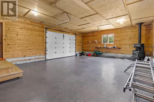 190 Main Road, Bellevue, NL - Indoor Photo Showing Garage