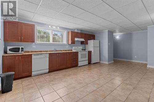 190 Main Road, Bellevue, NL - Indoor Photo Showing Kitchen