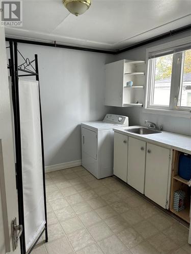 114 Campbell Avenue, St. John'S, NL - Indoor Photo Showing Laundry Room