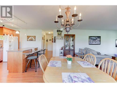 114-980 Glenwood Avenue, Kelowna, BC - Indoor Photo Showing Dining Room