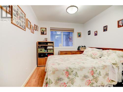 114-980 Glenwood Avenue, Kelowna, BC - Indoor Photo Showing Bedroom