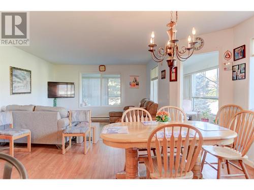 114-980 Glenwood Avenue, Kelowna, BC - Indoor Photo Showing Dining Room