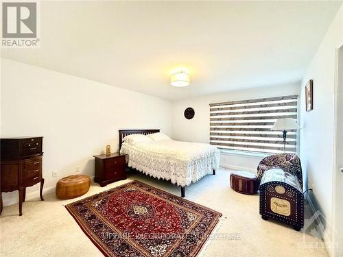 316 Wigwas Street, Ottawa, ON - Indoor Photo Showing Bedroom