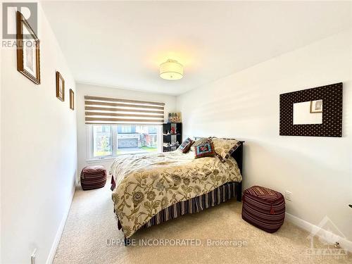 316 Wigwas Street, Ottawa, ON - Indoor Photo Showing Bedroom