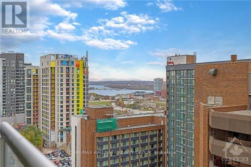 1502 - 340 Queen Street, Ottawa, ON - Outdoor