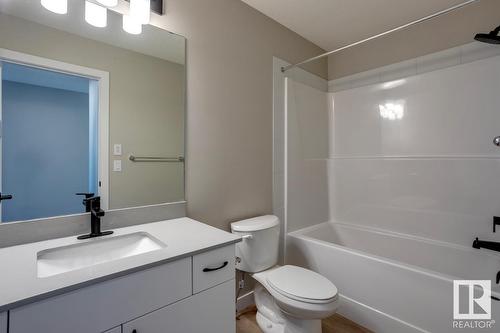 6255 175 Av Nw, Edmonton, AB - Indoor Photo Showing Bathroom