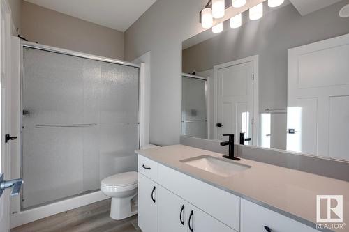 6255 175 Av Nw, Edmonton, AB - Indoor Photo Showing Bathroom