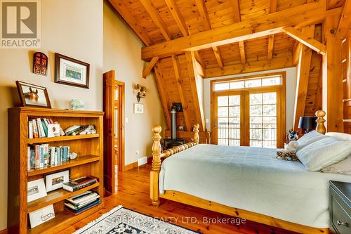 71641 Old Cedarbank Lane, Bluewater (Dashwood), ON - Indoor Photo Showing Bedroom