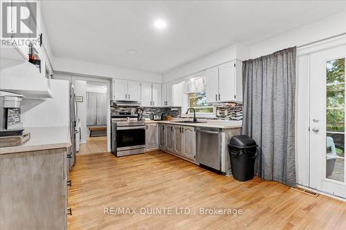 31 Ridge Road, Prince Edward County (Picton), ON - Indoor Photo Showing Kitchen