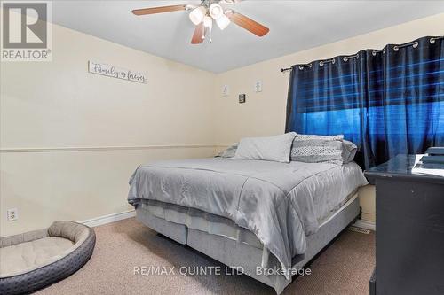 31 Ridge Road, Prince Edward County (Picton), ON - Indoor Photo Showing Bedroom