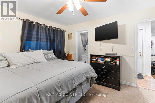 31 Ridge Road, Prince Edward County (Picton), ON - Indoor Photo Showing Bedroom