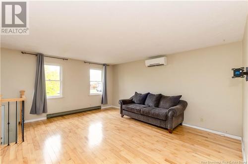 86 Glencoe Drive, Moncton, NB - Indoor Photo Showing Living Room