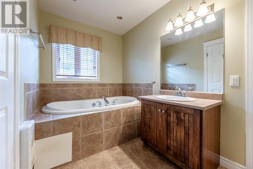 812 Southside Road, St. John'S, NL - Indoor Photo Showing Bathroom