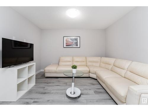 1797 Erker Wy Nw, Edmonton, AB - Indoor Photo Showing Living Room