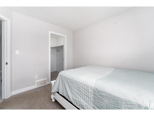 1797 Erker Wy Nw, Edmonton, AB - Indoor Photo Showing Bedroom