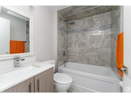 1797 Erker Wy Nw, Edmonton, AB - Indoor Photo Showing Bathroom