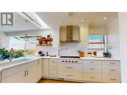 11905 Quail Ridge Place, Osoyoos, BC - Indoor Photo Showing Kitchen