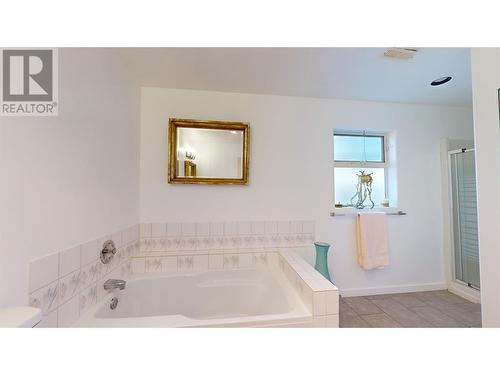 11905 Quail Ridge Place, Osoyoos, BC - Indoor Photo Showing Bathroom