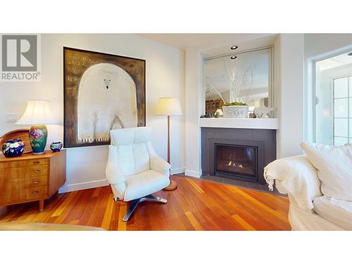 11905 Quail Ridge Place, Osoyoos, BC - Indoor Photo Showing Living Room With Fireplace