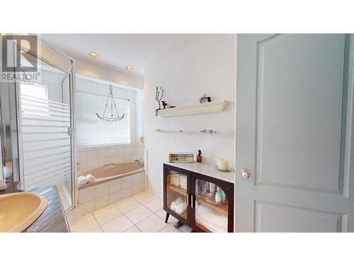 Primary Ensuite - 11905 Quail Ridge Place, Osoyoos, BC - Indoor Photo Showing Bathroom